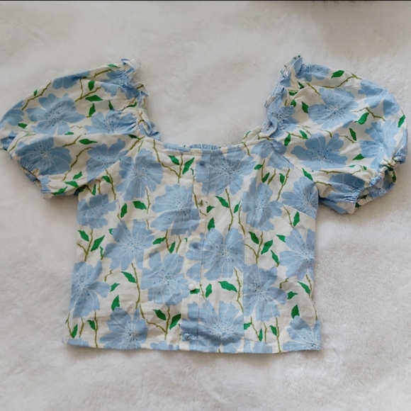 Who What Wear Tops - WHO WHAT WEAR Women Size M Light Blue & White Floral Print Shoulder Off Smocked…